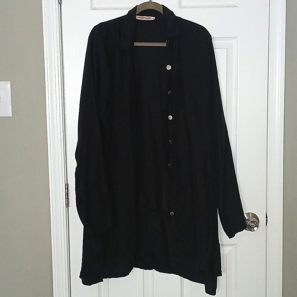 Privatsachen 100% Silk Long Sleave Abalone Button Up with Collar 23" Pit To Pit